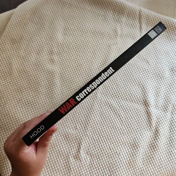 War Correspondent: Reporting Under Fire Since 1850 - Jean Hood - Paperback - Picture 4 of 8